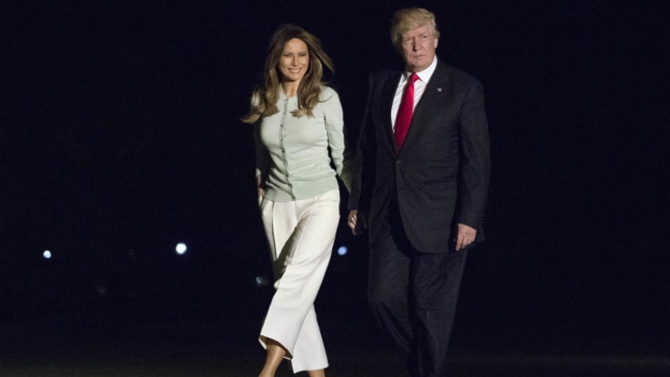 Zurück aus Europa: US-Präsident Donald Trump und seine Frau Melania landen vor dem Weissen Haus in Washington.