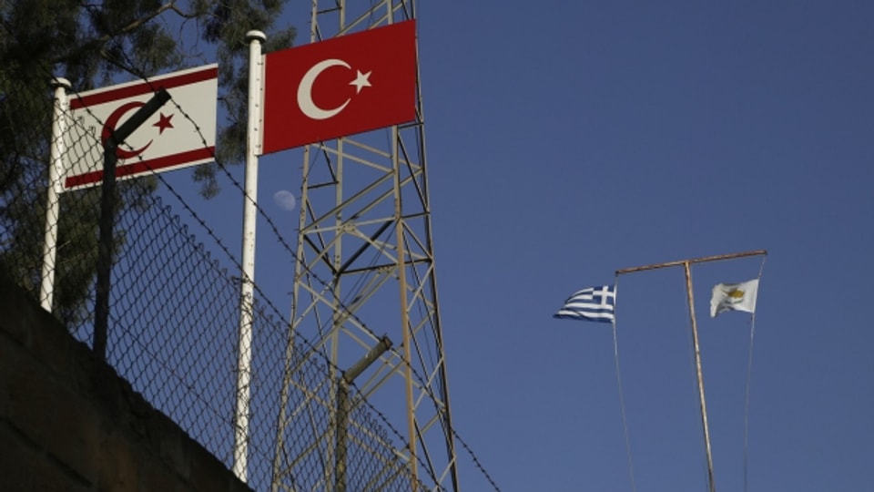 Seit 1974 sind türkische Soldaten in Nordzypern stationiert, die Zyperngriechen empfinden diese als Bedrohung.
