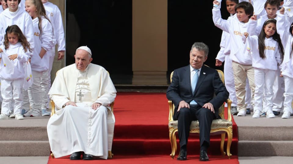 Papst Franziskus und der Kolumbianische Präsident Juan Manuel Santos, am 7.9.2017 in Bogota.