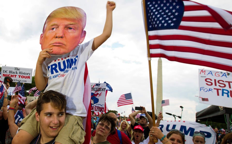 Anhänger von Donald Trump demonstrieren in Washington DC für «ihren» Präsidenten.