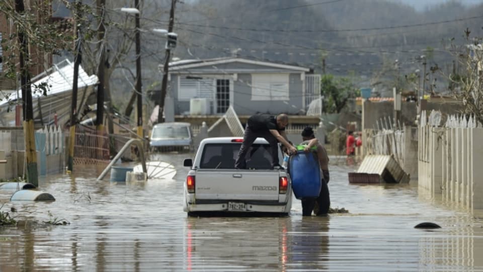 Karibik-Insel unter Wasser: 70'000 Menschen müssen evakuiert werden.