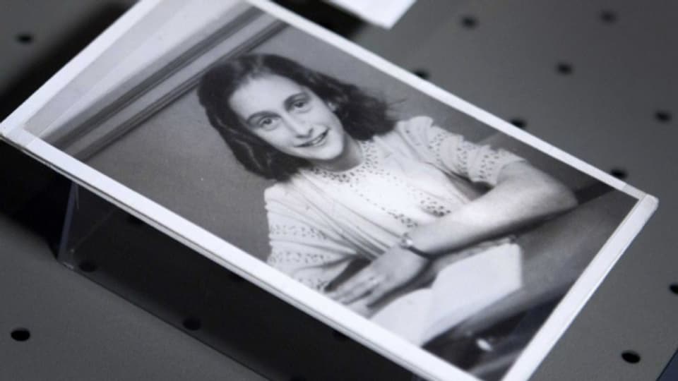 Ein Bild von Anne Frank im gleichnamigen Museum in Holland.