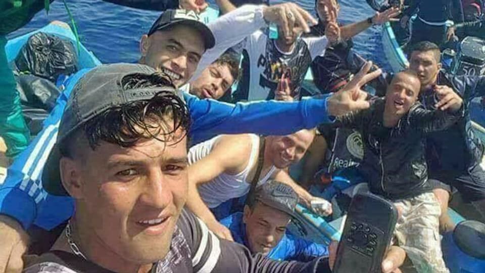 Flüchtlinge vor der italienischen Küste.