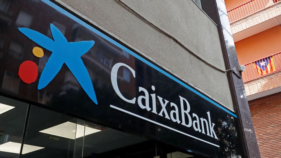 Die Grossbank La Caixa hat ihren Sitz von Barcelona nach Valencia verlegt und Katalonien damit verlassen.