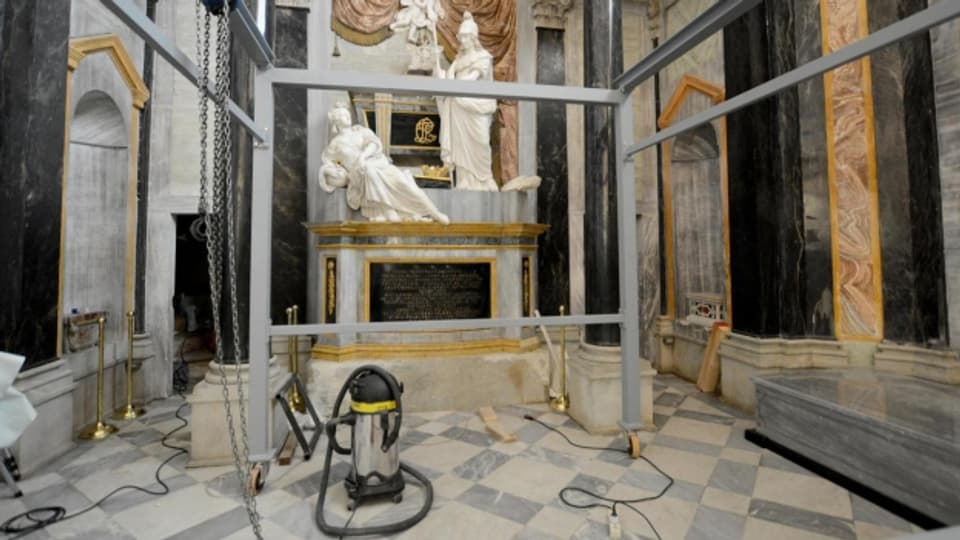 In der Kapelle San Bernardo in Vicoforte erhält König Vittorio Emanuele III. seine letzte Ruhestätte.