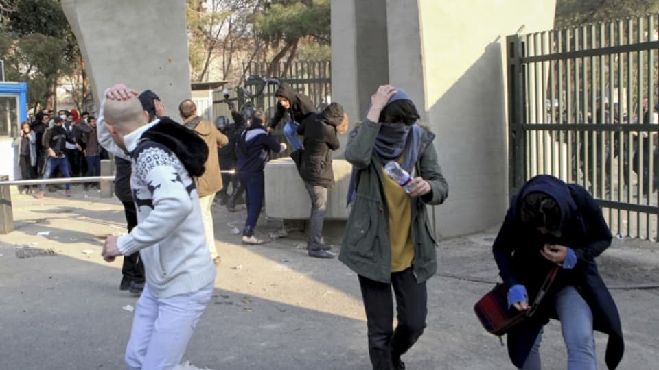 In Teheran und in Iran gibt es die grösste Protestwelle seit Jahren.