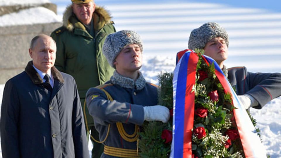 Der russische Präsident Wladimir Putin, links, in Wolgograd am 2. Februar 2018.
