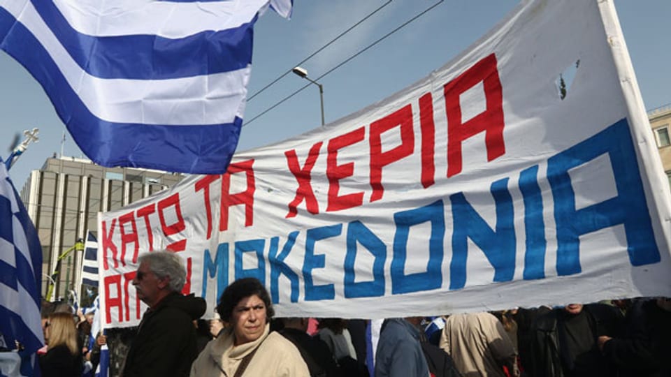 Griechen demonstrieren für den Namen Mazedonien in Athen.