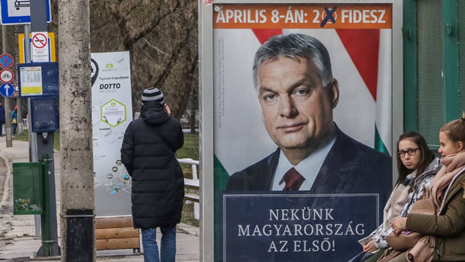 Wahlplakat mit Viktor Orban in Miskolc, Ungarn.