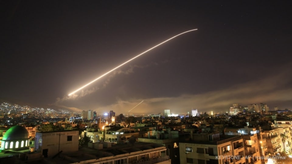 In Syriens Hauptstadt Damaskus waren laute Explosionen zu hören.