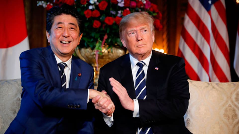 Shinzo Abe, Japans Premierminister (links) und Donald Trump, US-Präsident.