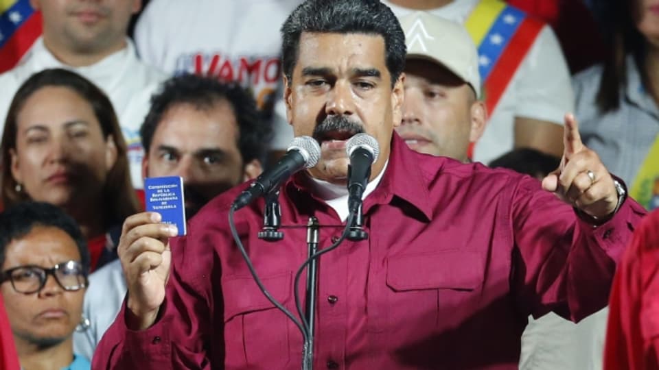 Lässt sich von internationaler Kritik nicht beirren: Venezuelas Präsident Nicolas Maduro nach seiner umstrittenen Wiederwahl bei einem Auftritt vor Anhängern in Caracas.