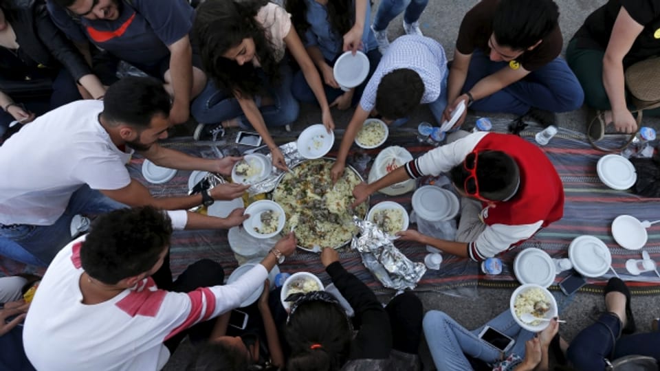 Schmeckt, aber macht dick: das abendliche «Iftar» Essen in Amman, Jordanien.