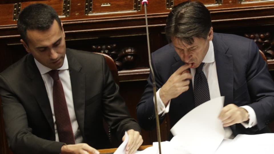 Italiens Regierungschef Giuseppe Conte und Arbeitsminister Luigi Di Maio von der Fünf-Sterne-Bewegung.
