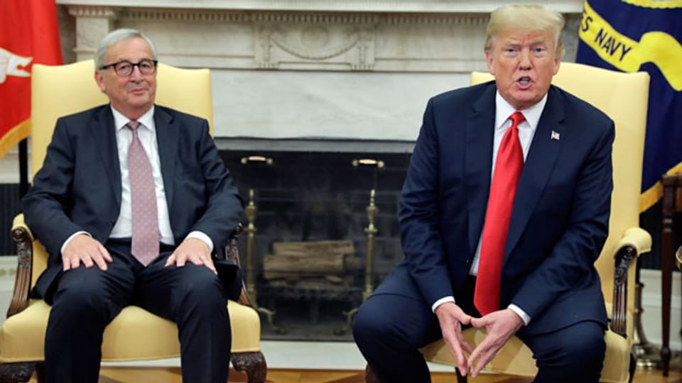 EU-Ratspräsident Jean-Claude Junker (li.) und der US-Präsident Donald Trum in Washington.