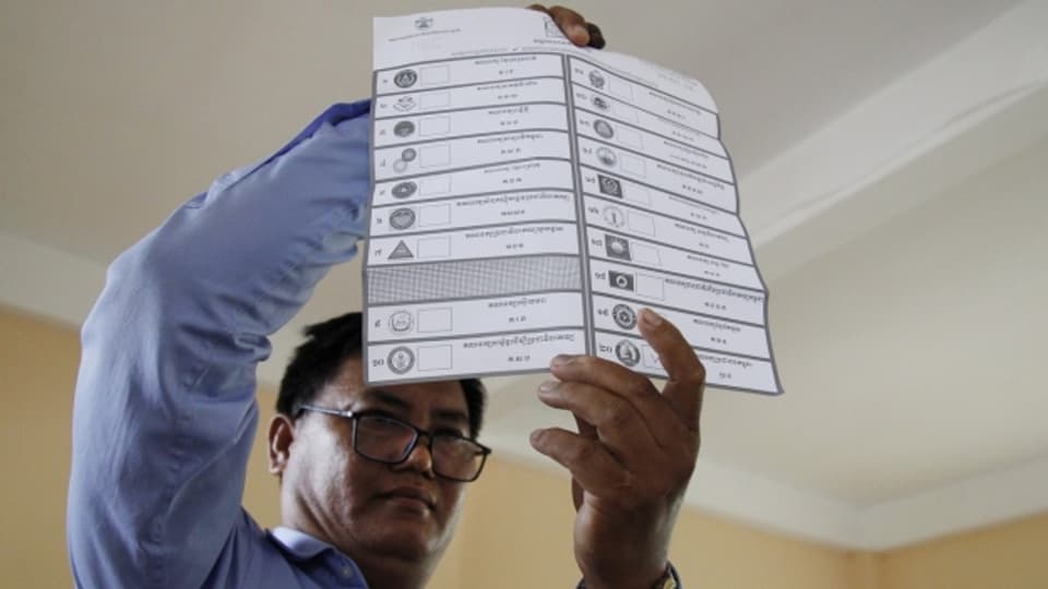 Wahlzettel in Kambodscha.