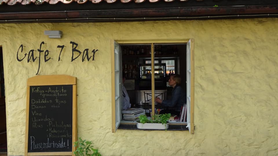 Nach 12 Jahren im Ausland nach Lettland zurückgekehrt: Leldes Café in Cesis, mit einem Startkapital der Gemeinde vor zwei Jahren eröffnet.