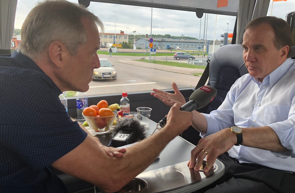 Ministerpräsident Löfven im Wahlkampfbus