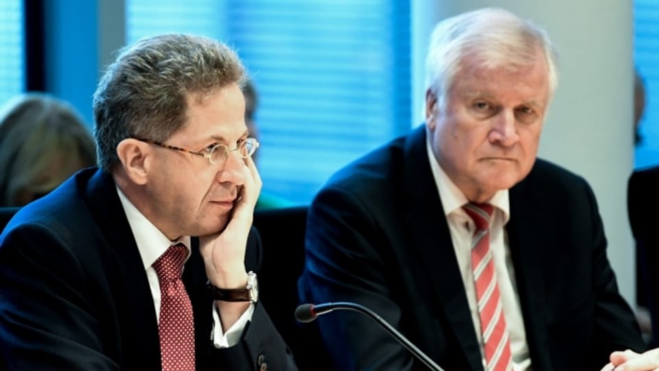 Hans-Georg Maassen (links) erhält Rückendeckung von Innenminister Horst Seehofer.