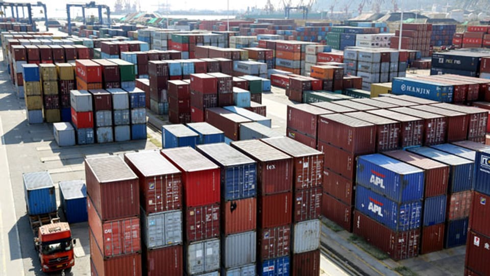 Container-Hafen in Lianyungang, Provinz Jiangsu, China. Symbolbild.