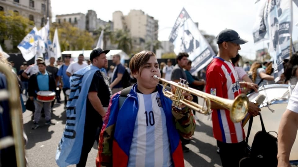 Lauter Protest – wegen angekündigten Austeritätsmassnahmen kommt es in Argentinien zu Massenprotesten.