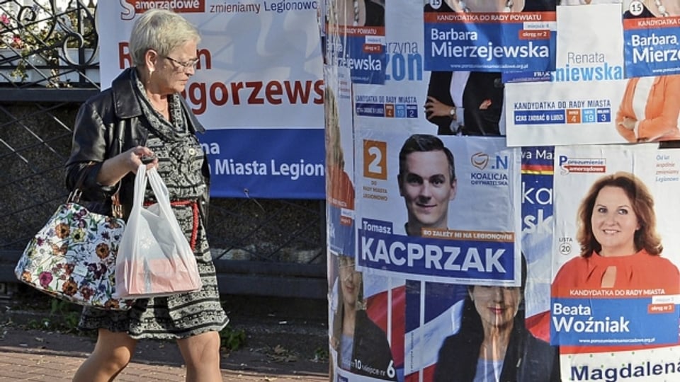 Vor den Gemeindewahlen reagiert die polnische Regierung nur verhalten auf das Urteil des Europäischen Gerichtshofes.