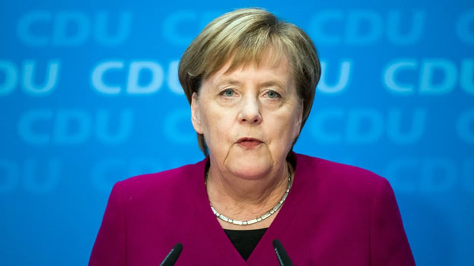 Angela Merkel kündigt ihren Rücktritt an.