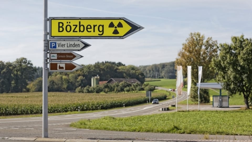 Das Gebiet rund um den Bözberg gilt als möglicher Standort für ein Endlager für hoch-, schwach- und mittelradioaktive Abfälle (Bildmontage)