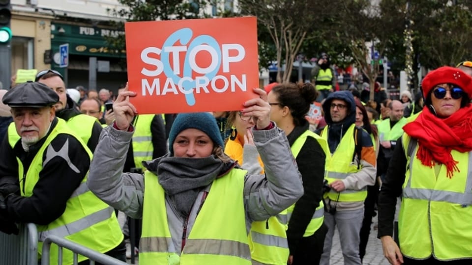 Der französische Präsident Macron zeigt Härte gegenüber den Gelbwesten.