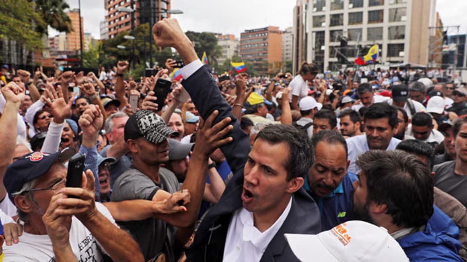 Juan Guaido Präsident des venezolanischen Parlaments erklärte sich selbst zum Interimspräsidenten von Venezuela.