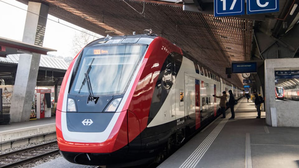 Der neue Fernverkehr-Doppelstockzug der SBB «FV-Dosto» im Hauptbahnhof in Zürich.