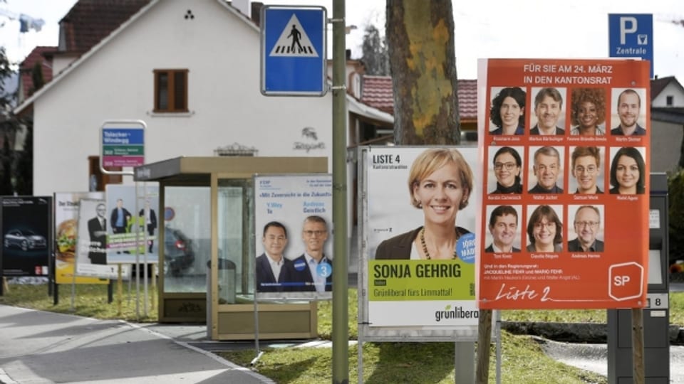 Wahlplakate in der Zürcher Agglomeration.