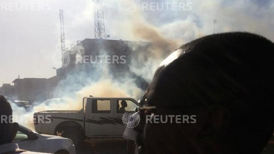 Tränengasschwaden in Khartum, Sudan.