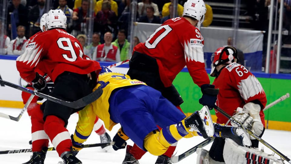 Die Schweizer Eishockey-Nationalmannschaft spielt gegen Schweden an den Weltmeisterschaften in der Royal Arena in Kopenhagen, Dänemark am 20. Mai 2018.