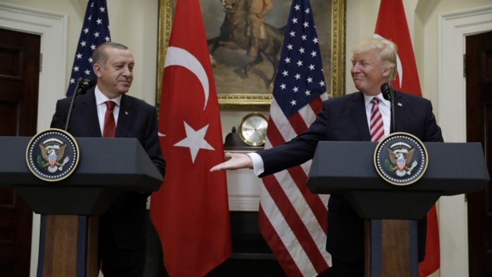 Die Beziehung zwischen den USA und der Türkei war auch schon besser. Etwa beim Treffen im Frühling vor zwei Jahren.