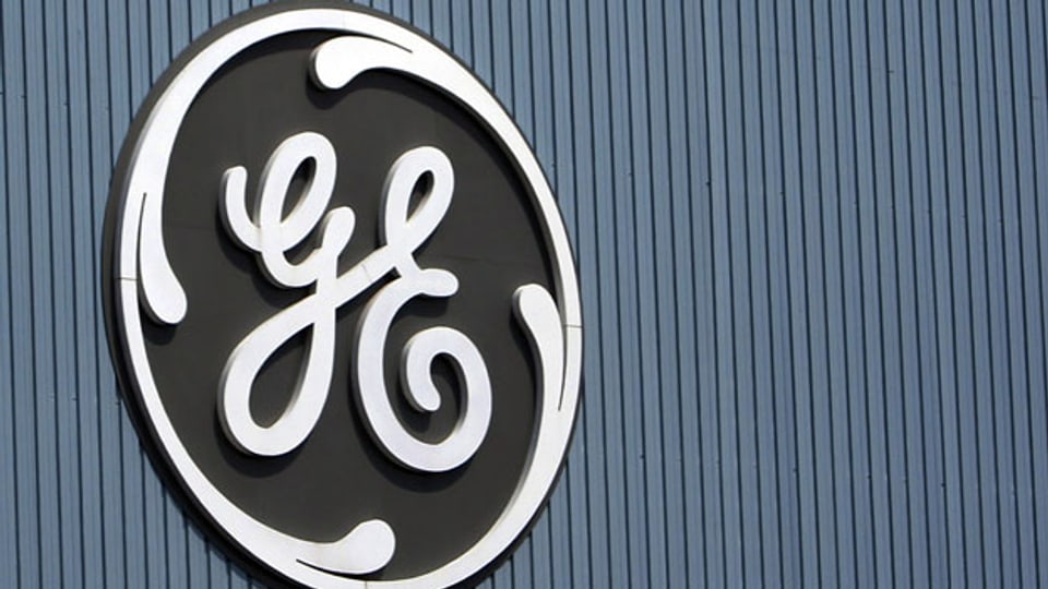 Logo von General Electric in einem Werk in Belfort, Frankreich.
