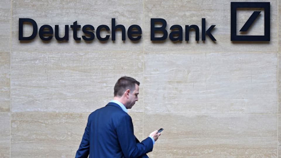Die Deutsche Bank hatte am Sonntag den Abbau von weltweit 18.000 Jobs und einen Kahlschlag im Investmentbanking angekündigt.