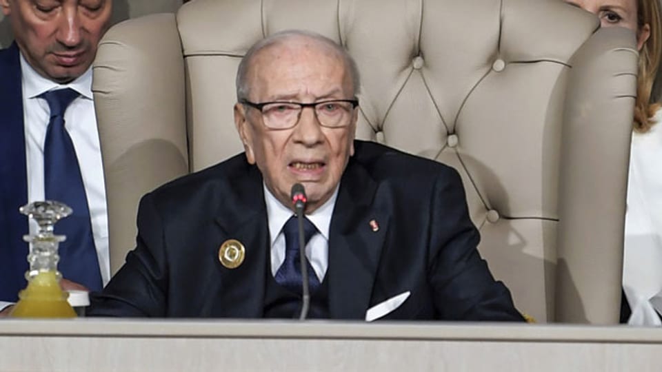 Der tunesische Präsident Beji Caid Essebsi, der erste demokratisch gewählte Führer des Landes, ist mit 92 Jahren gestorben.