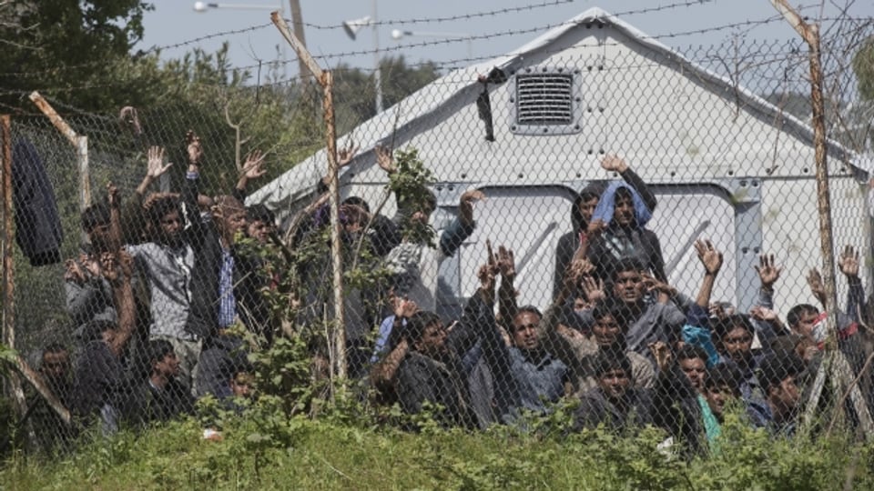 Schon heute überfüllt: Bilder des Flüchtlingslagers Moria auf der griechischen Insel Lesbos im April 2016.