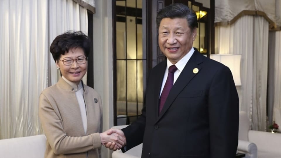 Carrie Lam  und Xi Jinping.