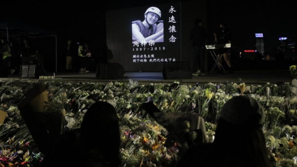 Trauer um einen Studenten in Hongkong.