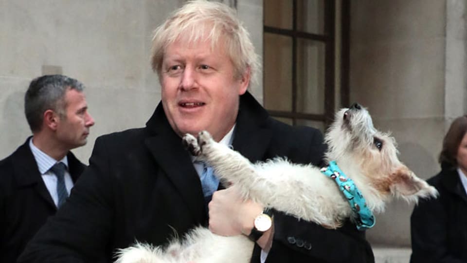 Boris Johnson mit seinem Hund.