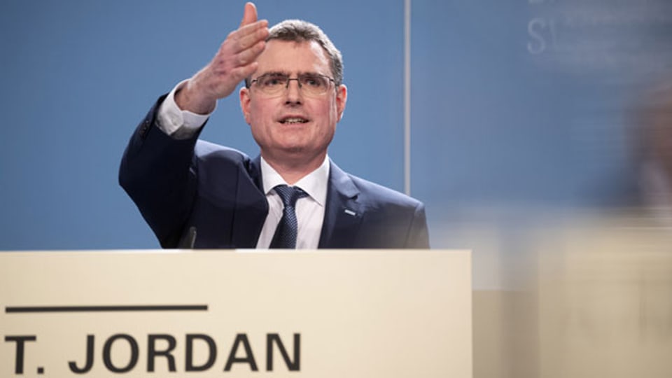 Thomas Jordan, Präsident des Direktoriums der Schweizerischen Nationalbank SNB, spricht am Jahresend-Mediengespräch der SNB, am Donnerstag, 12. Dezember 2019, in Bern.