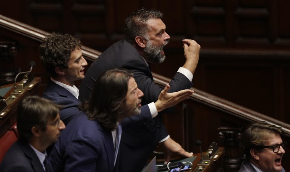 Unmut bei linken Abgeordneten im Parlament in Rom, 2019