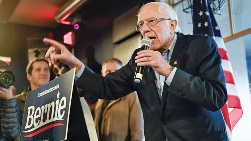 Der US-Senator aus Vermont, Bernie Sanders, spricht an einer Wahlveranstaltung in Des Moines, Iowa.