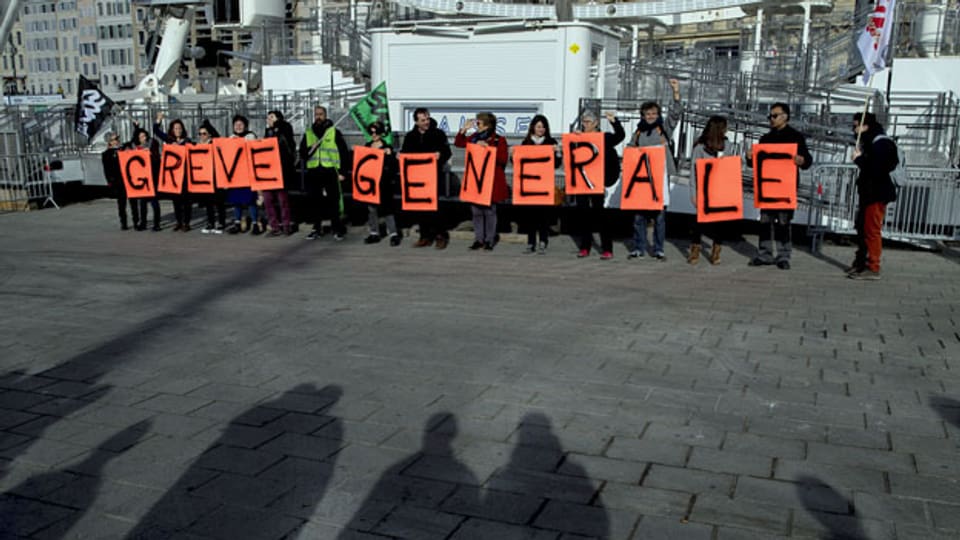 Marseille: Demonstration gegen die Rentenreform in Frankreich.