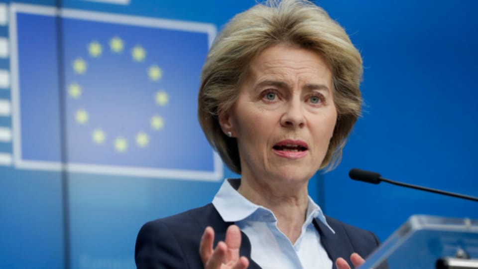 Ursula Von Der Leyen an einer Pressekonferenz in Brüssel gestern nach dem Treffen zum Thema Covid-19.