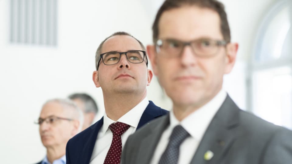 Ueli Fisch (GLP, links im Bild) schaffte es nicht in die Thurgauer Regierung. Dafür Urs Martin (SVP, Bildmitte), der Jakob Stark (SVP, rechts im Bild) ersetzt.
