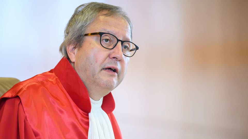 Andreas Vosskuhle, Vorsitzender des Zweiten Senats beim Bundesverfassungsgericht, während der Urteilsverkündung des Bundesverfassungsgerichts (BVerfG.)