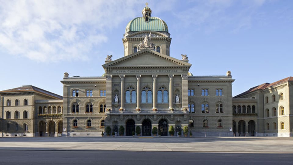 Das Bundeshaus und der Bundesplatz in Bern.